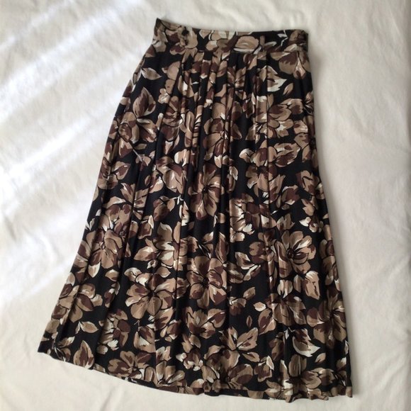 Petite Sophisticate Dresses & Skirts - Petite Sophisticate - Black skirt with tan, brown & white floral pattern